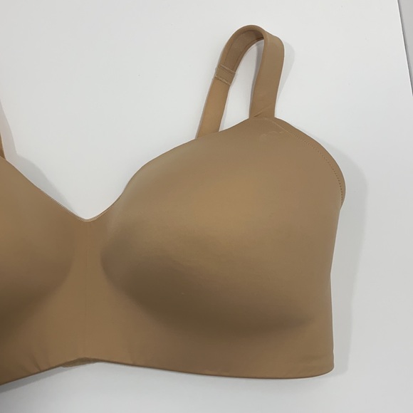 Auden lightly lined wirefree bra size 40DDD - Picture 3 of 9